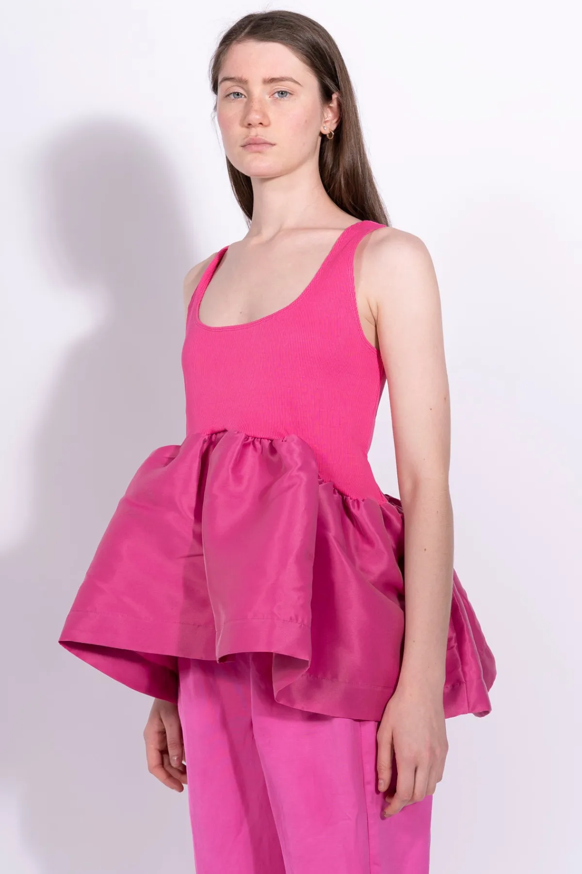 Women Marques ' Almeida BRIGHT PINK SLEEVELESS PUFF HEM TOP